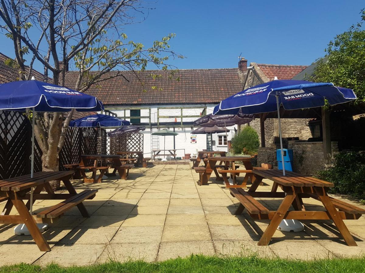 The Dog Inn Old Sodbury Εξωτερικό φωτογραφία