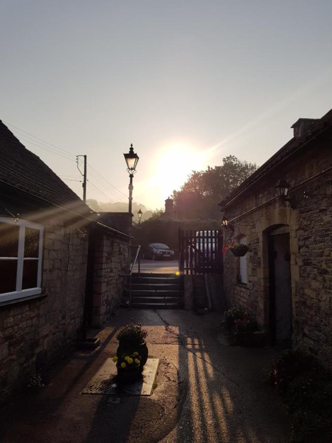 The Dog Inn Old Sodbury Εξωτερικό φωτογραφία